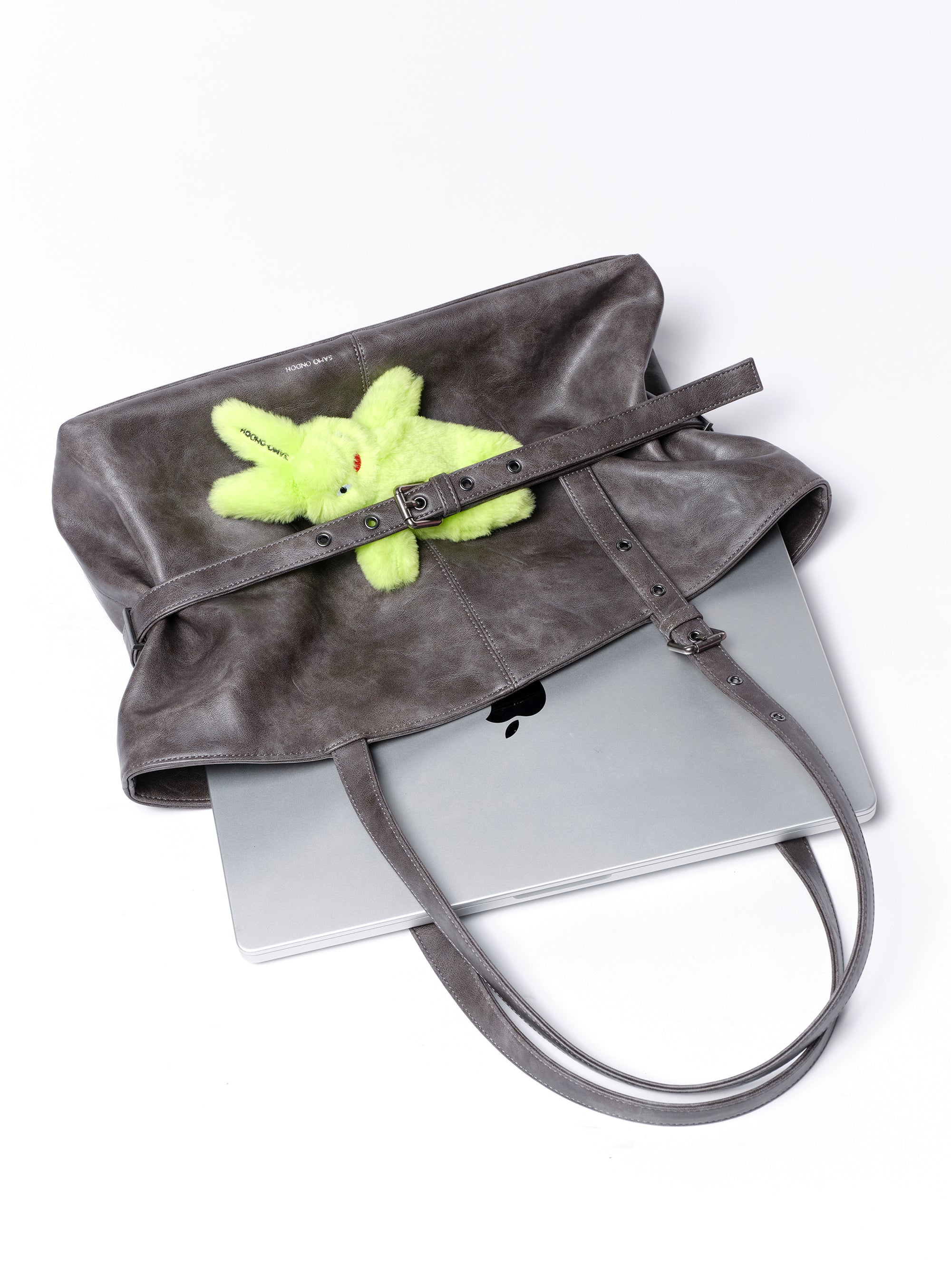 PREORDER Le Belt Bag L Baked Gray