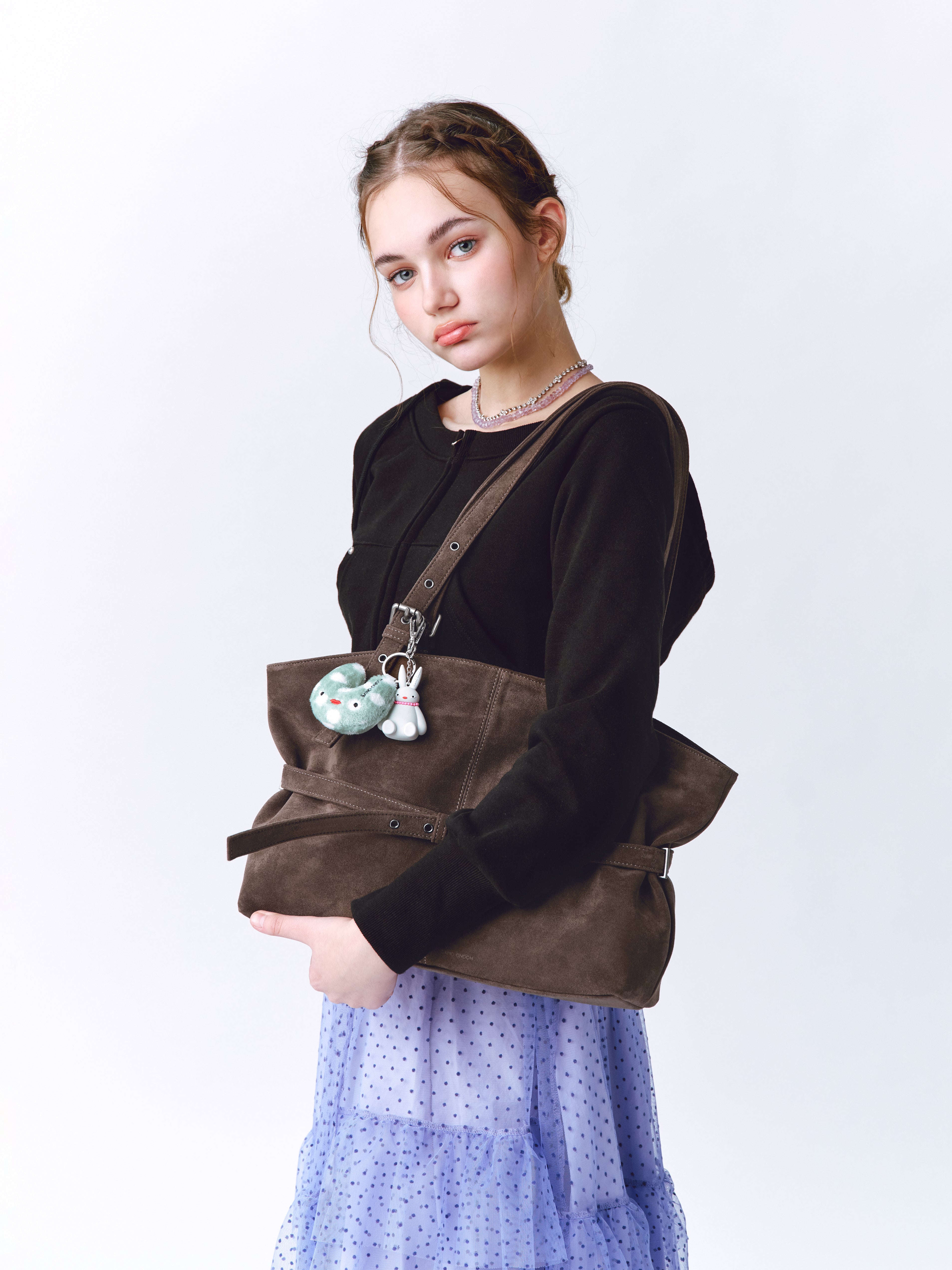 PREORDER Le Belt Bag L Suede Khaki Gray