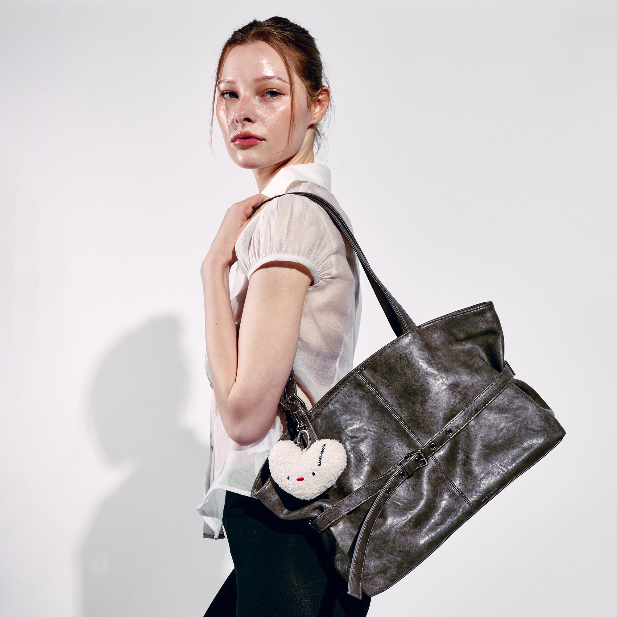 PREORDER Le Belt Bag L Baked Gray