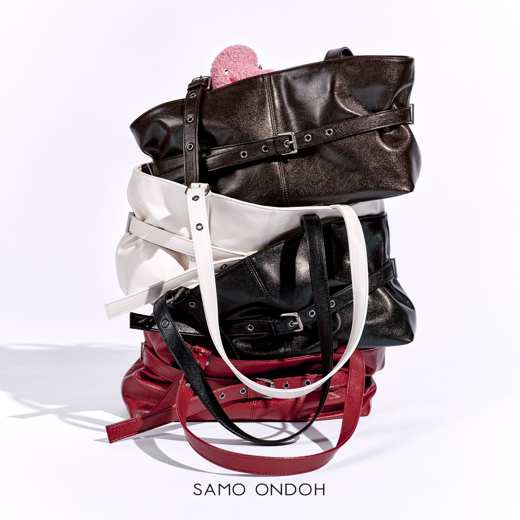 PREORDER Le Belt Bag M Goat Black