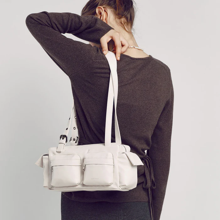 Pocket Utility Bag M Nappa Ivory