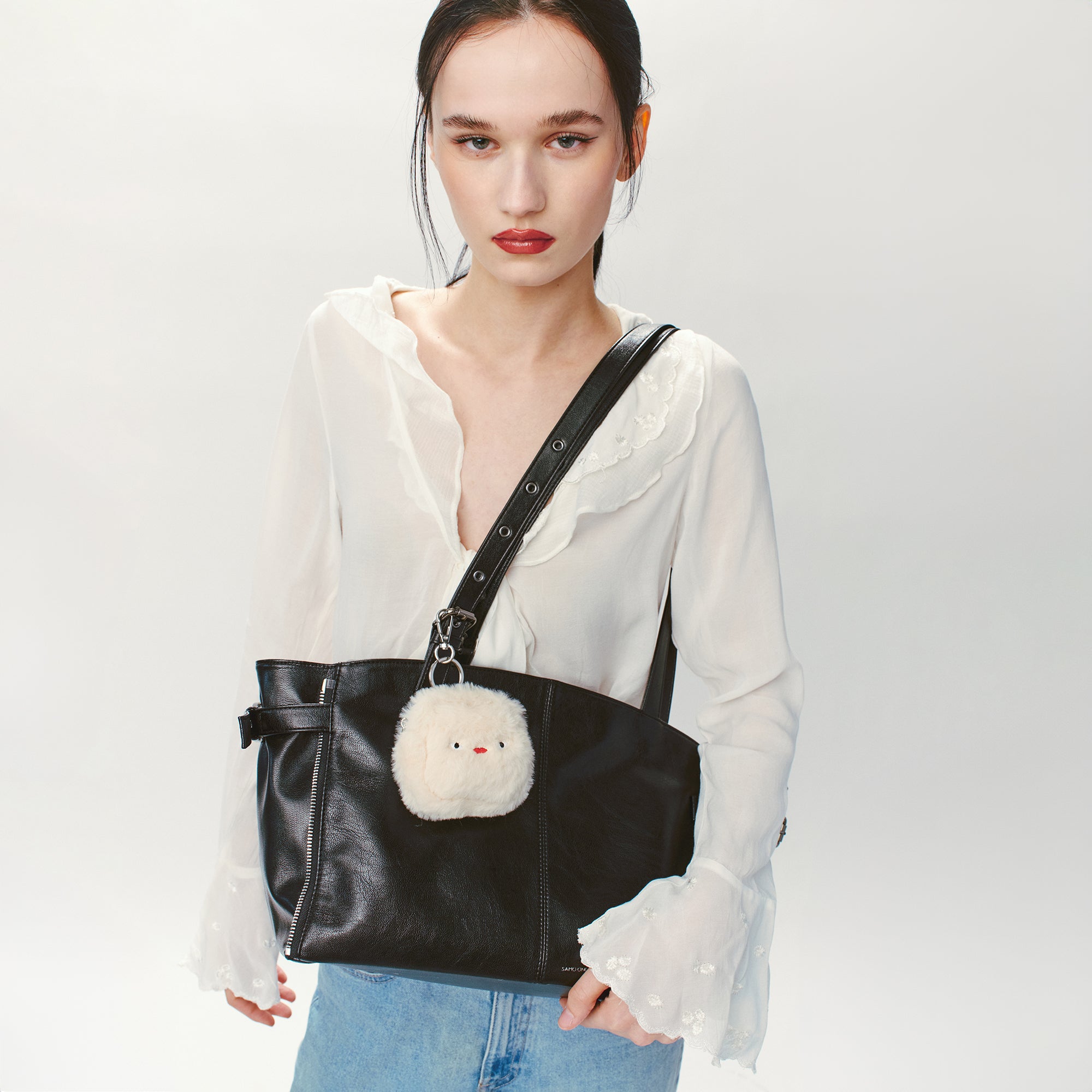 PREORDER Zipper Shopper Bag M Goat Black