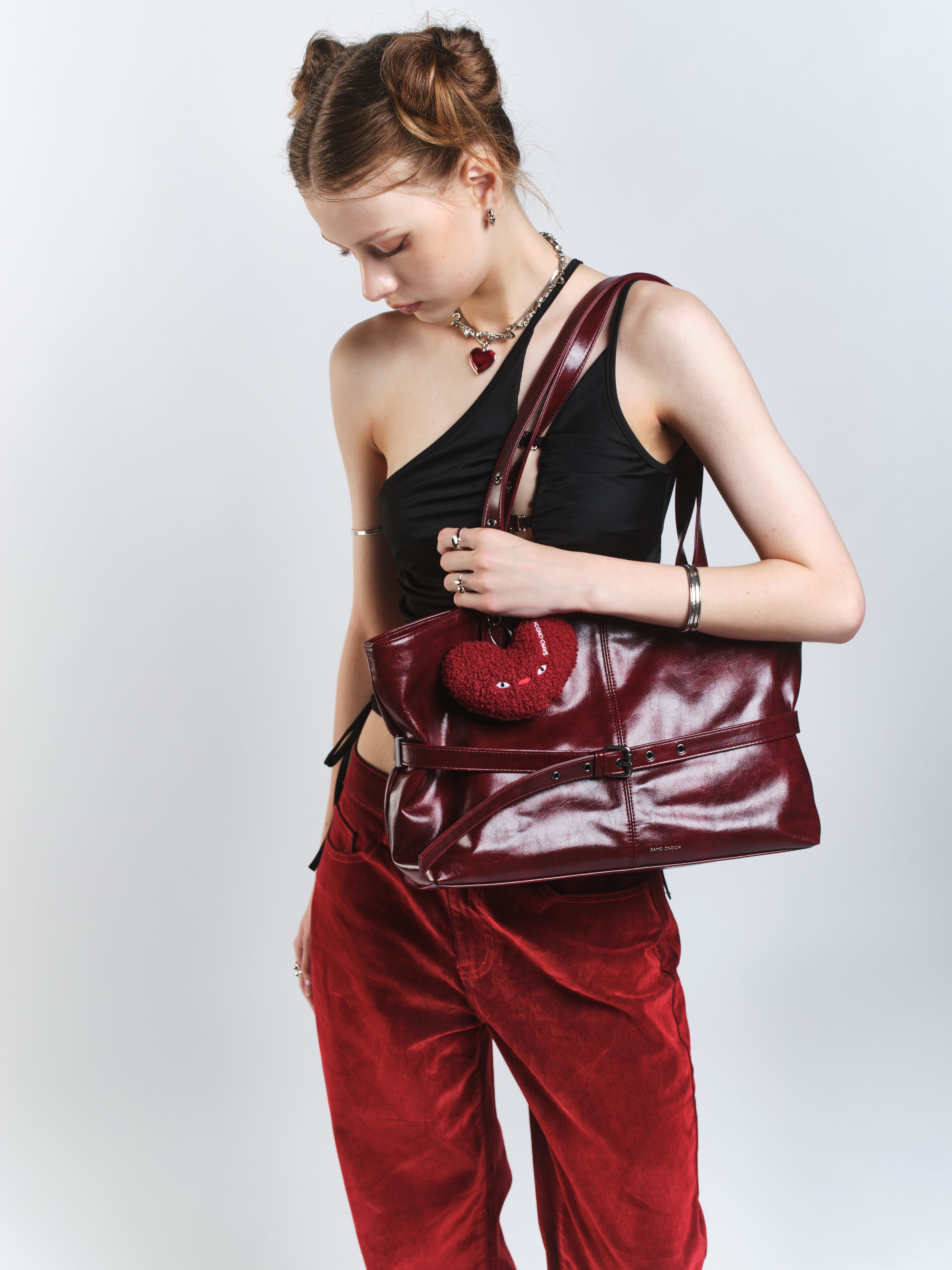 PREORDER Le Belt Bag L Vampire Blood