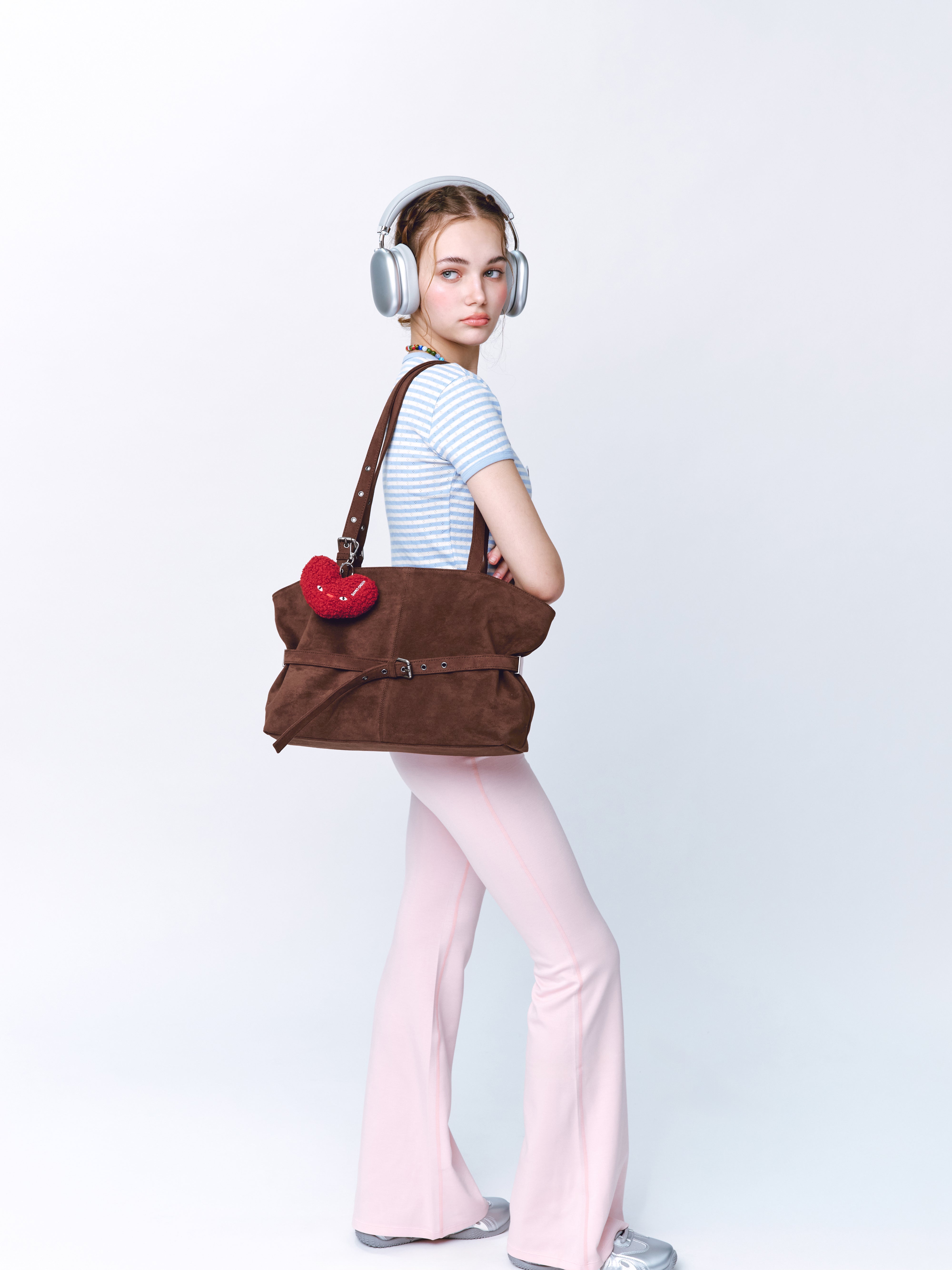 PREORDER Le Belt Bag L Suede Brown